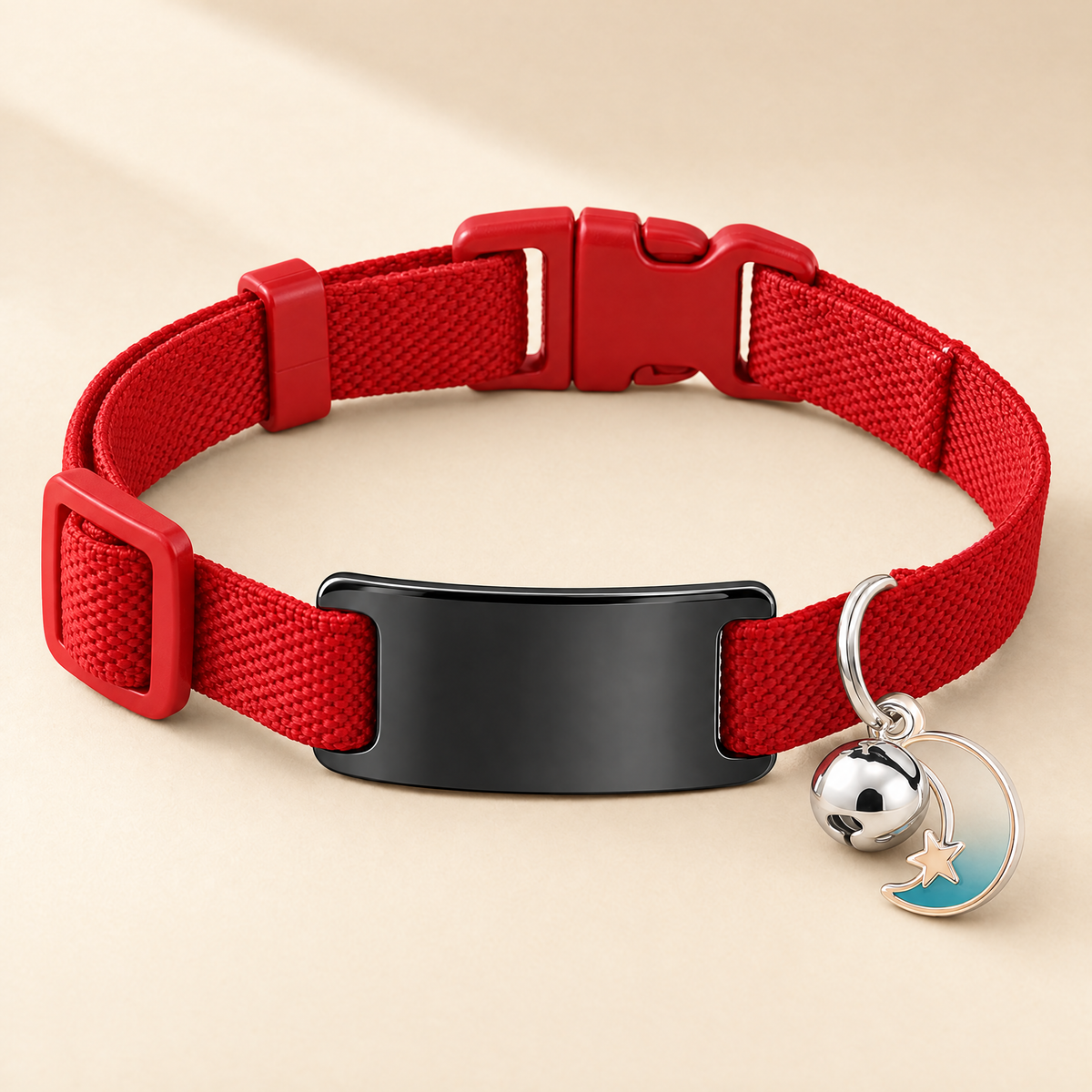 Collier chat élastique rouge, médaille noire
