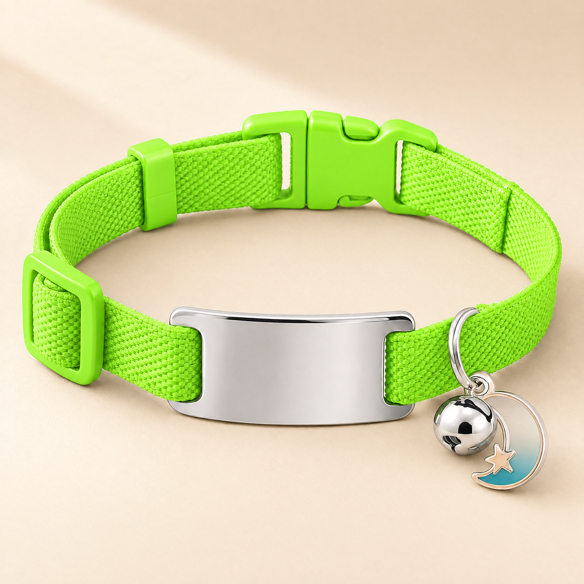 Collier chat élastique vert fluo, médaille argentée