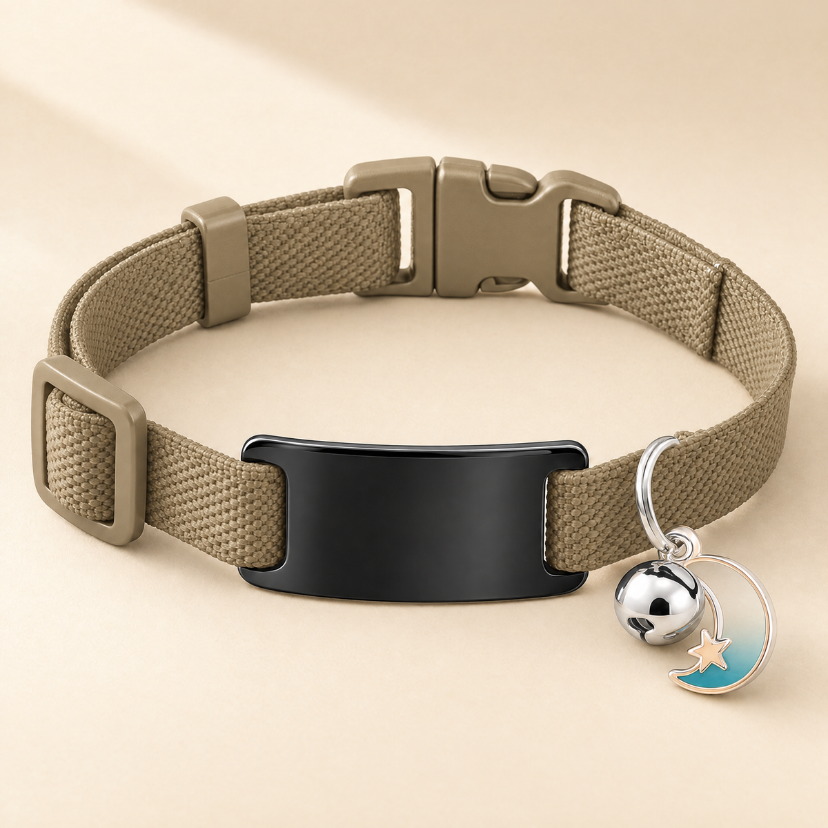 Collier chat élastique kaki, médaille noire